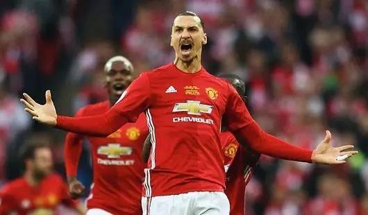 虽眉头紧锁 虽眉头紧锁